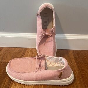 New w/o tags Hey Dude youth Wendy Linen Cotton Candy